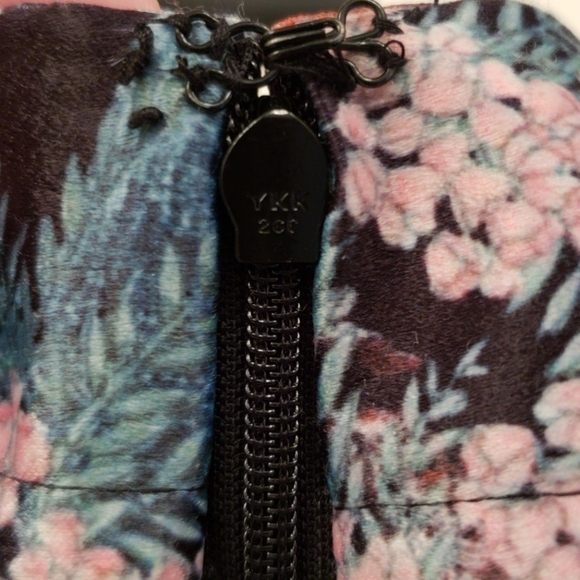 MINKPINK Botanical Floral Skirt - Picture 7 of 10